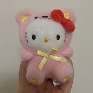 baby pink hello kitty plushie NWT